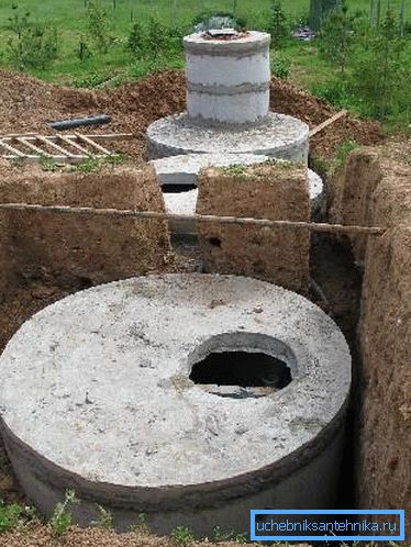 A betonszerkezetek általában nagy méretűek. A betonszerkezetek általában nagy méretűek.