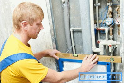 Ezek a kialakítások kiválóan alkalmasak közvetlenül a falra vagy kis résszel történő rögzítésre Ezek a kialakítások kiválóan alkalmasak közvetlenül a falra vagy kis résszel történő rögzítésre