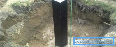 Készítsünk vízszigetelő bitumen maszkot.
