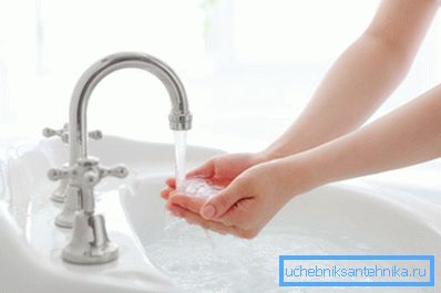 A daru magas színvonalú munkája érdekében helyesen kell felvenni a kiadványokat. A daru magas színvonalú munkája érdekében helyesen kell felvenni a kiadványokat.