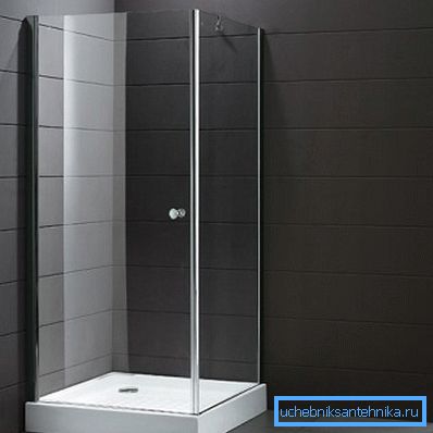 A 80 cm-es 90 cm-es zuhanykúp lehetővé teszi, hogy több szabad helyet nyerjen. A 80 cm-es 90 cm-es zuhanykúp lehetővé teszi, hogy több szabad helyet nyerjen.