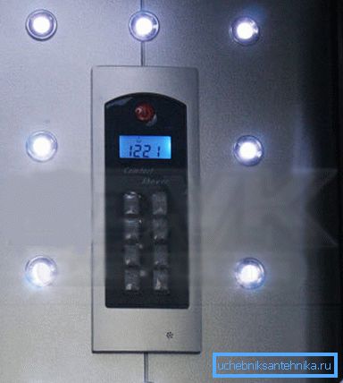 Elektronikus kijelző a funkciók vezérléséhez