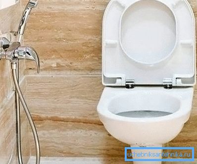 Fotóhigiénikus keverő a falra szerelve Fotóhigiénikus keverő a falra szerelve
