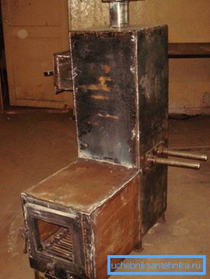A kész kivitel nem feltétlenül vonzónak tűnik, de mindig a helyére telepíthető. A kész kivitel nem feltétlenül vonzónak tűnik, de mindig a helyére telepíthető.