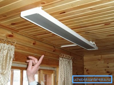 Az infravörös paneleket bármilyen felületre fel lehet szerelni, még a mennyezeten is. Az infravörös paneleket bármilyen felületre fel lehet szerelni, még a mennyezeten is.