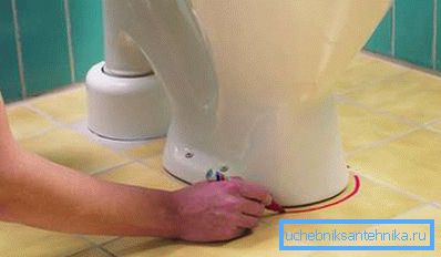 723 Hogyan szereljük fel a WC-t a padlóra epoxigyantával