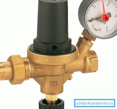 A Watts fűtési rendszer automatikus felszívó szelepe lehetővé teszi a hűtőközeg térfogatának szabályozását