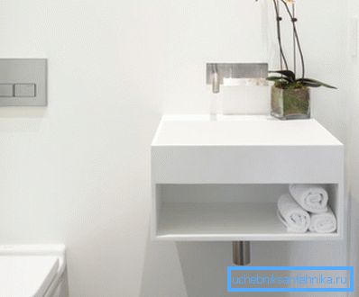 Kompakt mosdó 30x30 kis WC-khez