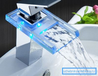 Crane - sink vízesés: eredeti, de kivitelezhetetlen kivitel