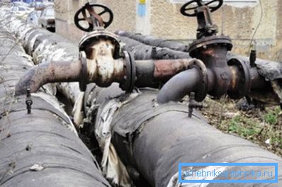 A forró vízvezetékek szigetelése nemcsak a kondenzáció megakadályozására, hanem az energiatakarékosság megakadályozásához is. A forró vízvezetékek szigetelése nemcsak a kondenzáció megakadályozására, hanem az energiatakarékosság megakadályozásához is.