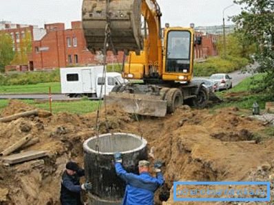 Betonfúró póló felszerelése. Betonfúró póló felszerelése.