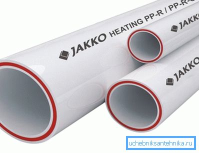 A képen: kiváló minőségű csövek - a rendszer megbízhatóságának és tartósságának garanciája. A képen: kiváló minőségű csövek - a rendszer megbízhatóságának és tartósságának garanciája.