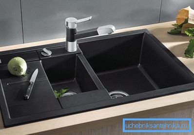 A képen: nem szabad gondolkodnod, hogy a természetes és mesterséges kőből készült termékek durva és masszív, ez a design porcelán kőből készült, és nagyon vonzó megjelenésű. A képen: nem szabad gondolkodnod, hogy a természetes és mesterséges kőből készült termékek durva és masszív, ez a design porcelán kőből készült, és nagyon vonzó megjelenésű.