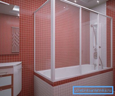 A képen egy fürdőszoba található, melynek peremes zuhanykamrája van.