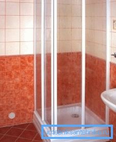 A fényképen: a függönyöket általában a szerkezet egy adott méretére gyártják, a legnépszerűbbek 80 80 és 90 90 között A fényképen: a függönyöket általában a szerkezet egy adott méretére gyártják, a legnépszerűbbek 80 80 és 90 90 között