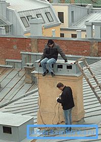 A sokemeletes épületeknél hasonló tetőszerkezetek vannak.