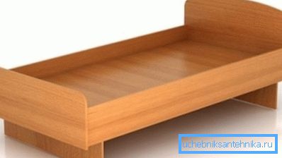 A fém keret külső kivitele laminált farostlemezekkel. A fém keret külső kivitele laminált farostlemezekkel.