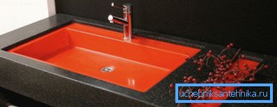 Eredeti design és színek. Eredeti design és színek.