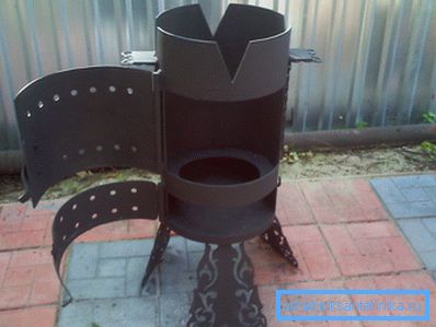 Kályha ventilátorral. Kályha ventilátorral.