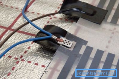 Elektromos csatlakozás Elektromos csatlakozás