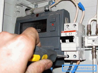 3952 Helyes elektromos csatlakozás