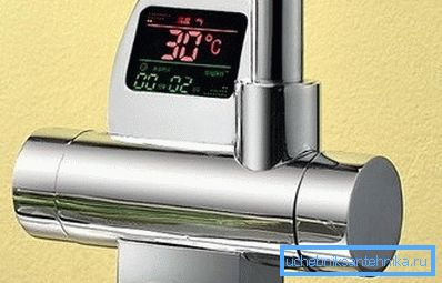Vízmelegítő folyadékkristályos kijelzővel ellátott csaptelephez Vízmelegítő folyadékkristályos kijelzővel ellátott csaptelephez