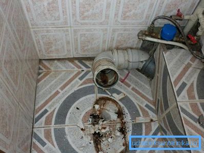 3968 Fürdőszoba a WC lebontása után