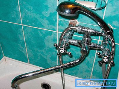 3958 A keverőt ellenőrizni kell