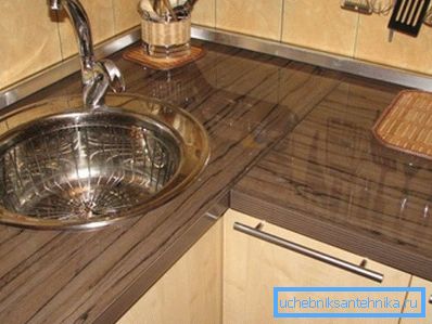 Chipboard és műanyag asztallap Chipboard és műanyag asztallap