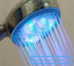 A LED-es vízálló világítótestek a zuhanyzók számára fantasztikus környezetet kölcsönöznek a környezetnek A LED-es vízálló világítótestek a zuhanyzók számára fantasztikus környezetet kölcsönöznek a környezetnek