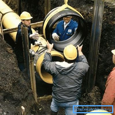 A csővezeték megfelelő tervezést és megfelelő telepítést igényel. A csővezeték megfelelő tervezést és megfelelő telepítést igényel.
