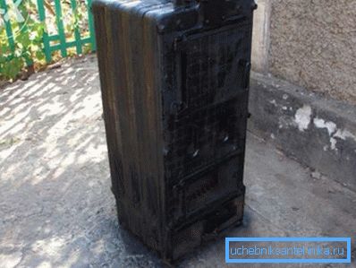 A szilárd tüzelőanyagú kazánok korai modelljei az automatizálással kapcsolatosak lehetnek
