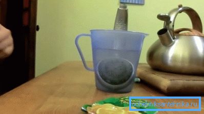 Citromsavoldatban Citromsavoldatban