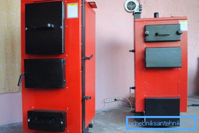 A ventilátor kényszerhajtást eredményez. A ventilátor kényszerhajtást eredményez.