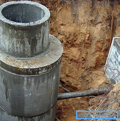 A beton jól fekszik. A beton jól fekszik.